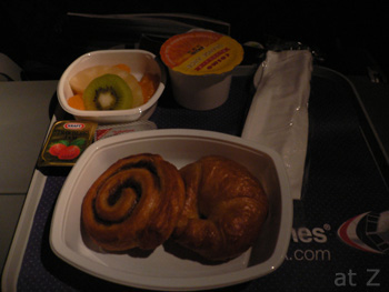 アメリカン航空の成田-DFW線の機内食朝食